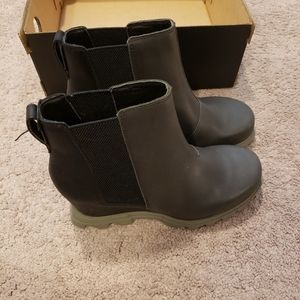 Sorel Womens Joan of Arctic Wedge III Chelsea Boot